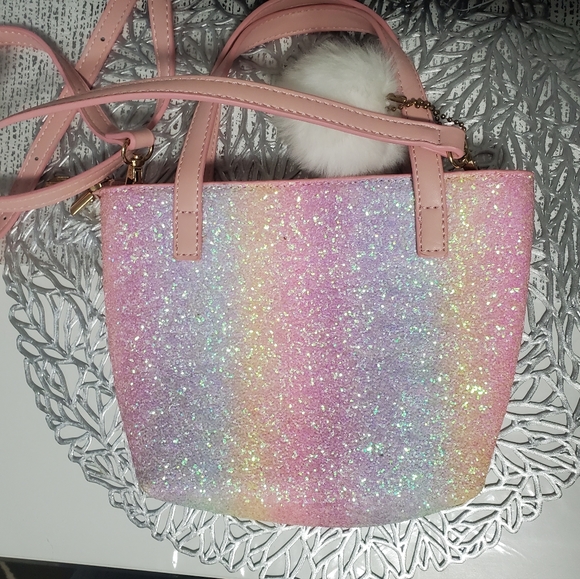🥳 3/$16 NWT Multicouloured purse - Picture 2 of 2